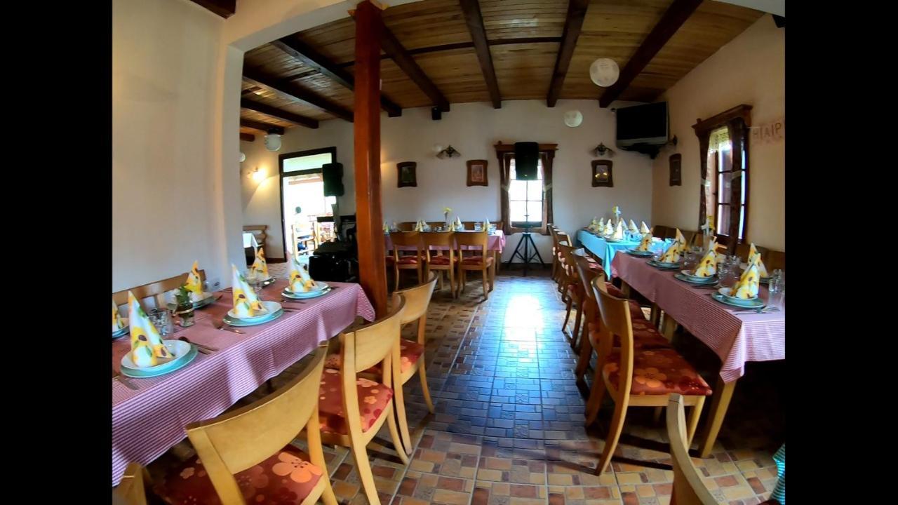 Kosjeric Etno Village Gostoljublje מראה חיצוני תמונה